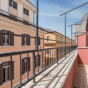  Apartment By The Spanish Steps