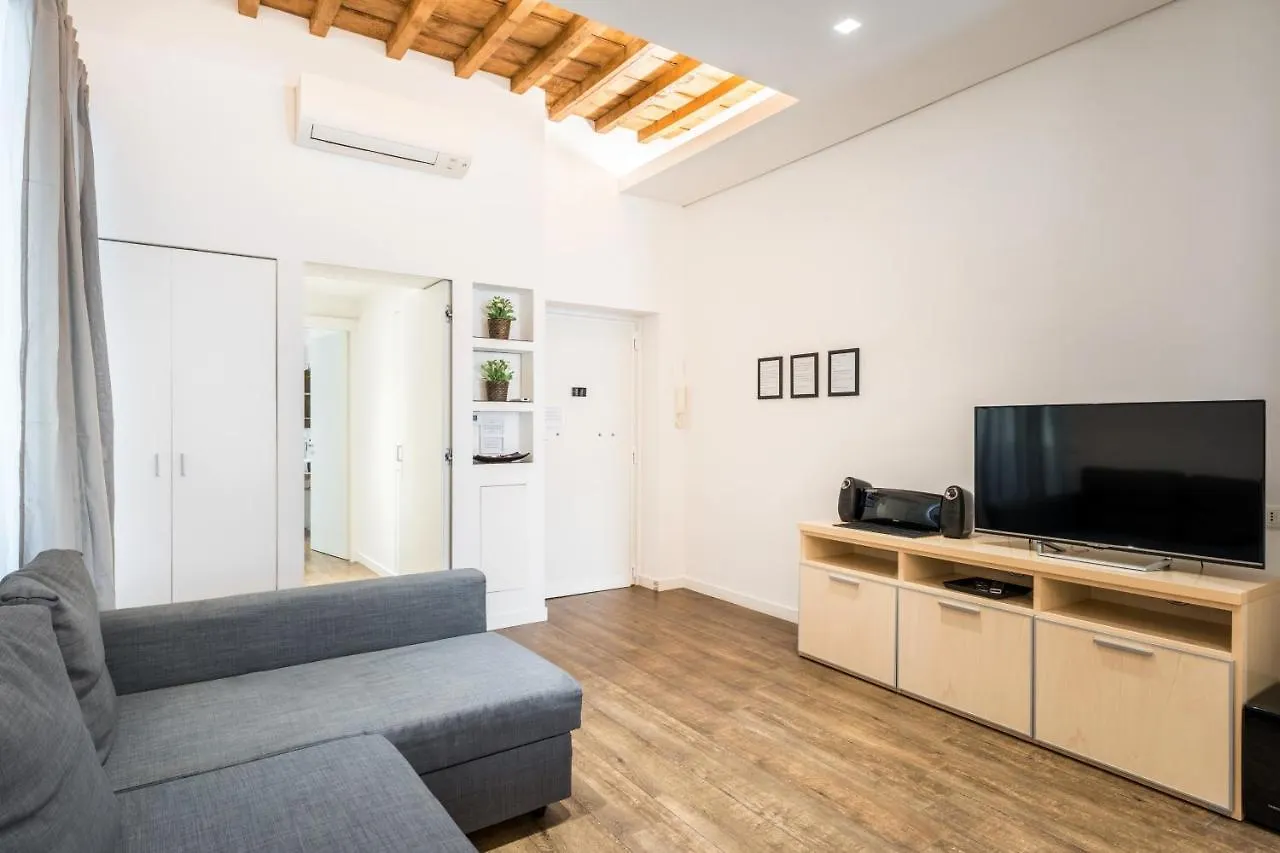 About Colosseo - Appartamento Al Colosseo Nel Cuore Di Roma - Free Wifi Apartment Rome